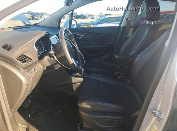 KL4CJESM3MB368412 2021 BUICK ENCORE Серебряный Вид салона спереди