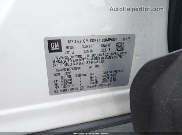 KL4MMDS2XPB036640 2023 BUICK ENCORE White Engine compartment view