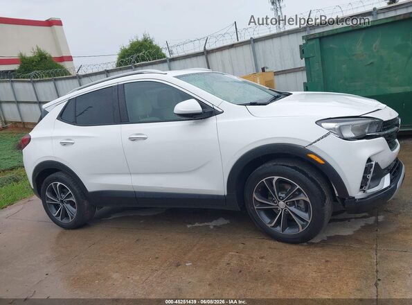 KL4MMDS2XPB036640 2023 BUICK ENCORE White Rear interior view