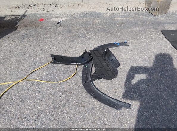 KL77LFE21RC015702 2024 CHEVROLET TRAX Black ხელსაწყოთა პანელის ხედი