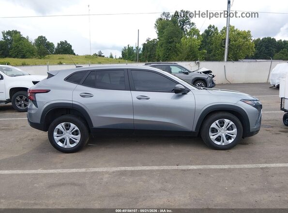 KL77LFE22RC178424 2024 CHEVROLET TRAX Gray Widok wnętrza 360 stopni