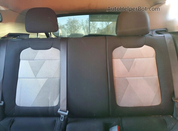 KL77LFE23RC135887 2024 CHEVROLET TRAX Черный Вид задних сидений