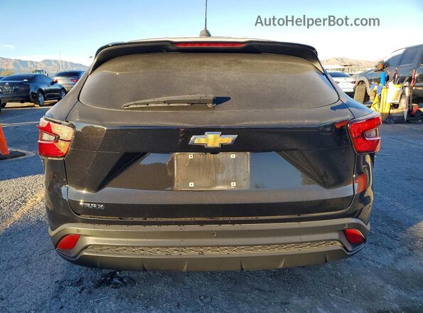 KL77LFE23RC135887 2024 CHEVROLET TRAX Черный Вид сзади