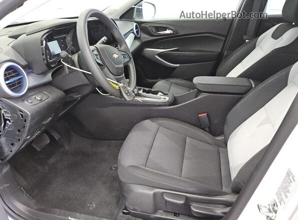 KL77LFEP1SC183874 2025 CHEVROLET TRAX White 