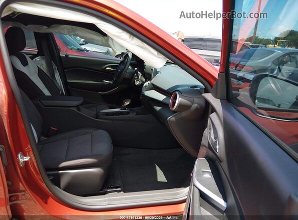 KL77LGE21RC166447 2024 CHEVROLET TRAX Orange Widok wnętrza z przodu
