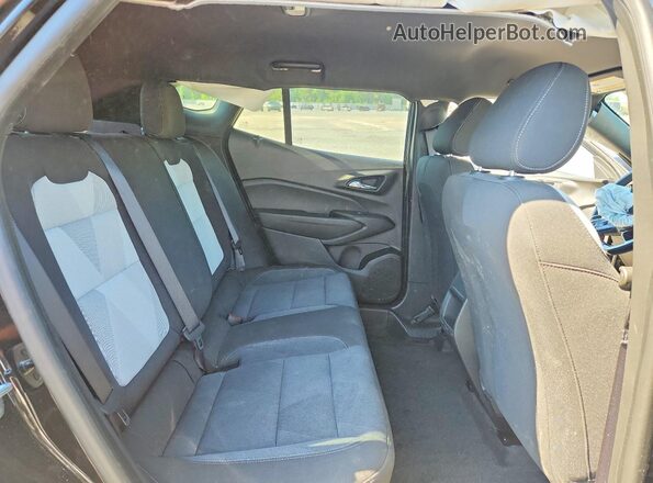 KL77LGEP3SC224172 2025 CHEVROLET TRAX Black Widok wnętrza z tyłu