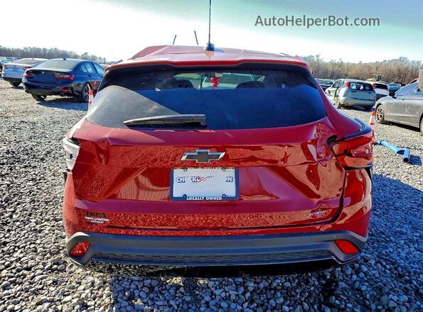 KL77LGEP8TC030240 2026 CHEVROLET TRAX Red Հետևի տեսք