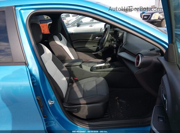 KL77LGEP9SC081017 2025 CHEVROLET TRAX Blue Front interior view
