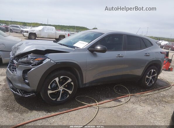 KL77LGEPXSC344485 2025 CHEVROLET TRAX Gray Սալոնի 360 աստիճան տեսք