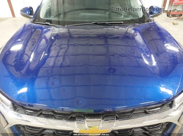 KL77LHE21RC090895 2024 CHEVROLET TRAX Blue Вид спереду