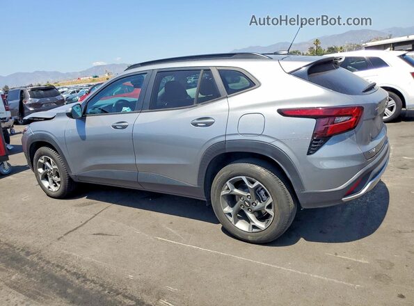 KL77LHE27RC008586 2024 CHEVROLET TRAX Silver 