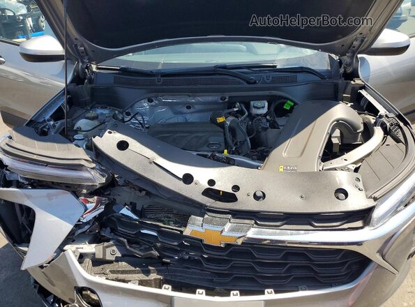 KL77LHE27RC008586 2024 CHEVROLET TRAX Silver 