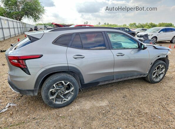 KL77LHE27RC238127 2024 CHEVROLET TRAX Silver 