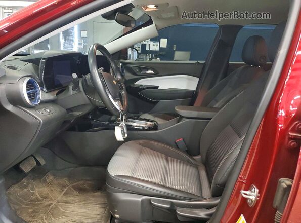 KL77LHE28RC038552 2024 CHEVROLET TRAX Red Սալոնի դիմացի տեսք