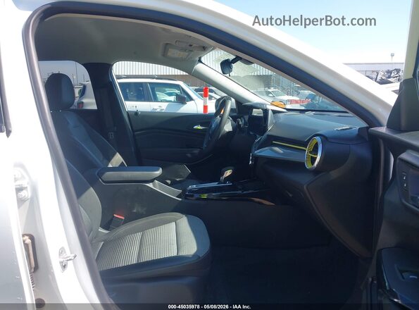 KL77LHE2XRC214484 2024 CHEVROLET TRAX White Front interior view