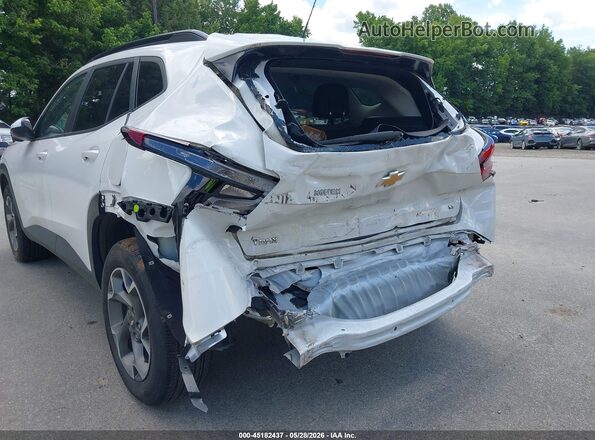 KL77LHE2XRC234735 2024 CHEVROLET TRAX White Вид спереду