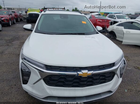 KL77LHEP1SC061561 2025 CHEVROLET TRAX White Front view