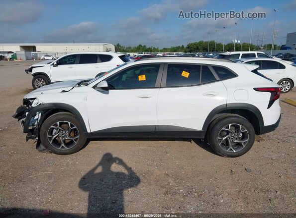 KL77LHEP1SC122309 2025 CHEVROLET TRAX White სალონის 360-გრადუსიანი ხედი