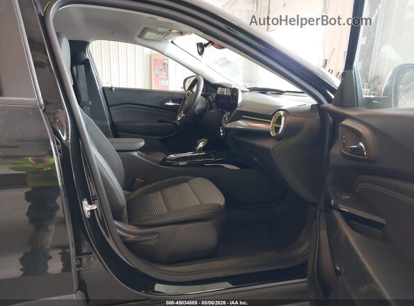 KL77LHEP3TC025324 2026 CHEVROLET TRAX Black წინა სალონის ხედი