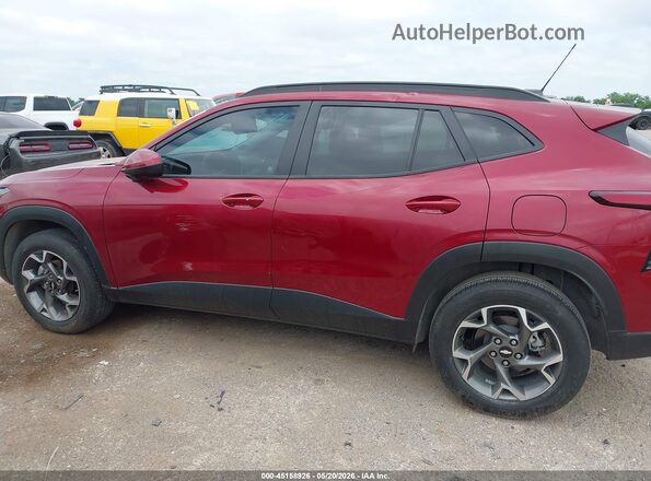 KL77LHEP4SC037819 2025 CHEVROLET TRAX Burgundy Սալոնի 360 աստիճան տեսք
