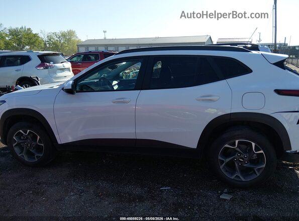 KL77LHEP5SC065709 2025 CHEVROLET TRAX White 360 interior view
