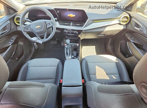 KL77LHEP5TC080308 2026 CHEVROLET TRAX Black Вид панелі приладів