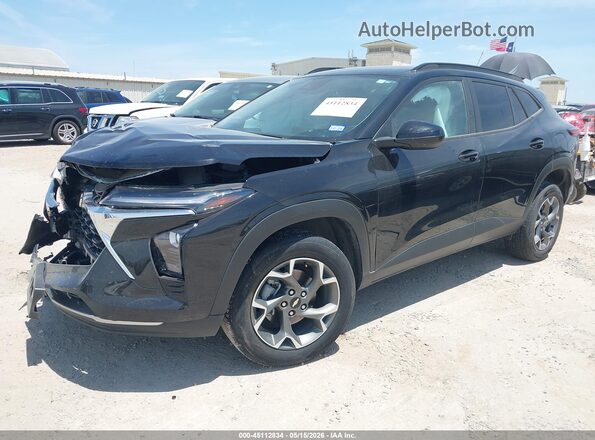 KL77LHEP6SC067470 2025 CHEVROLET TRAX Black Առջևի ձախ երեք քառորդ տեսարան