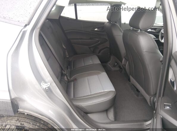 KL77LHEP6SC220008 2025 CHEVROLET TRAX Серый Вид наклейки с VIN-кодом