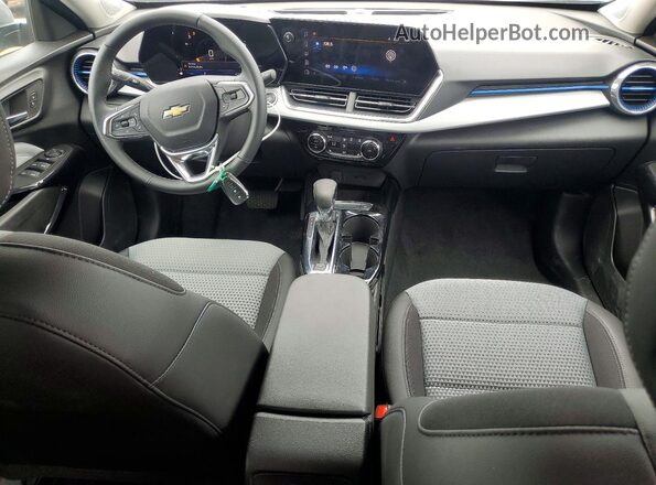 KL77LHEP6TC022580 2026 CHEVROLET TRAX Silver 