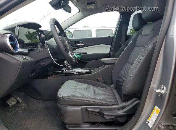 KL77LHEP6TC022580 2026 CHEVROLET TRAX Silver 