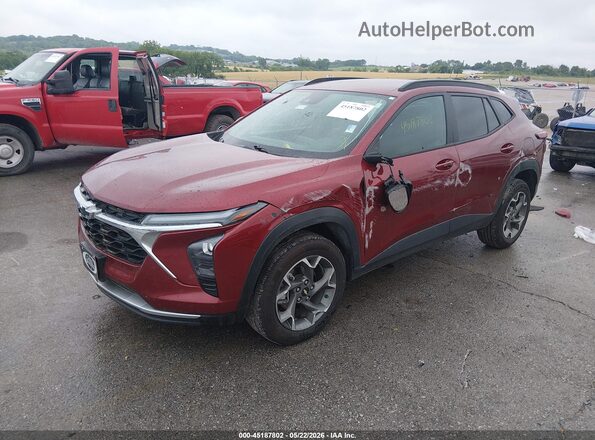 KL77LHEP8SC059225 2025 CHEVROLET TRAX Red Vista tres cuartos delantera izquierda
