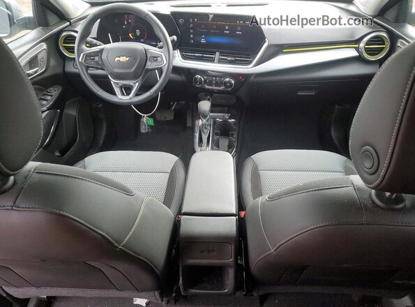 KL77LHEPXSC316692 2025 CHEVROLET TRAX Silver 