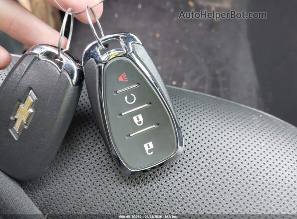 KL77LJE23RC011685 2024 CHEVROLET TRAX Gray Widok deski rozdzielczej