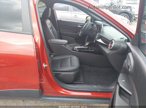 KL77LJE28RC069761 2024 CHEVROLET TRAX Orange Front interior view
