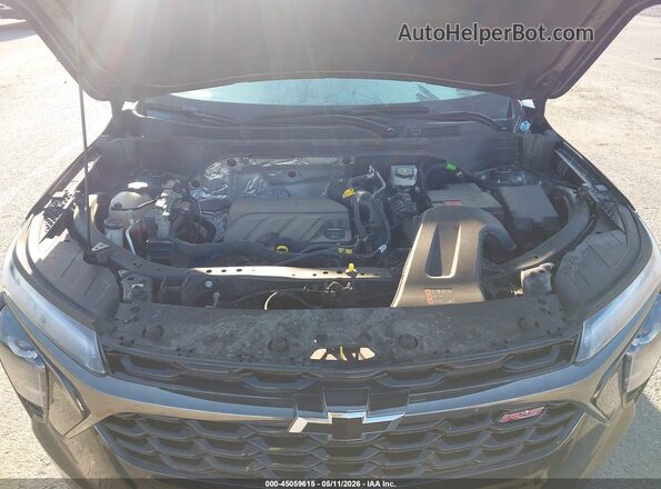 KL77LJEP4SC142156 2025 CHEVROLET TRAX Black Vista del compartimento del motor