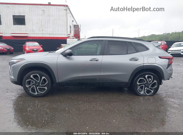 KL77LJEP4SC330580 2025 CHEVROLET TRAX Серебряный Панорамный вид салона 360°