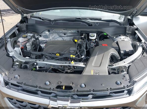 KL77LJEP4SC330580 2025 CHEVROLET TRAX Серебряный Вид сзади