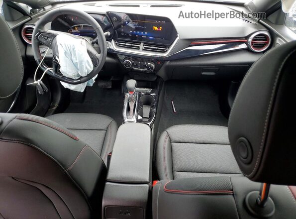 KL77LJEP5TC038275 2026 CHEVROLET TRAX White Dashboard view
