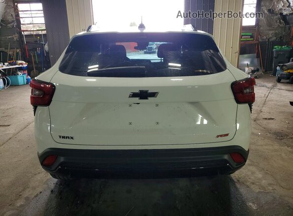 KL77LJEP5TC038275 2026 CHEVROLET TRAX White Rear view