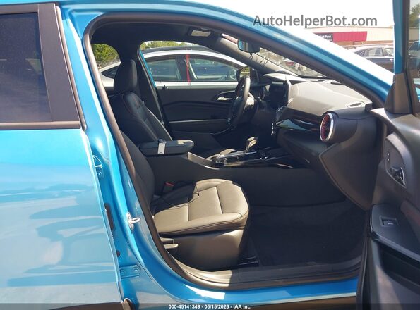 KL77LJEP5TC086276 2026 CHEVROLET TRAX Light Blue Vista interior delantera