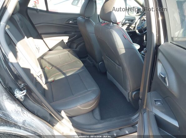 KL77LJEP5TC110561 2026 CHEVROLET TRAX Black Widok naklejki z numerem VIN