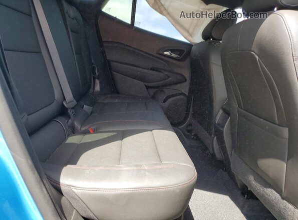 KL77LJEP9TC031104 2026 CHEVROLET TRAX Blue Rear interior view