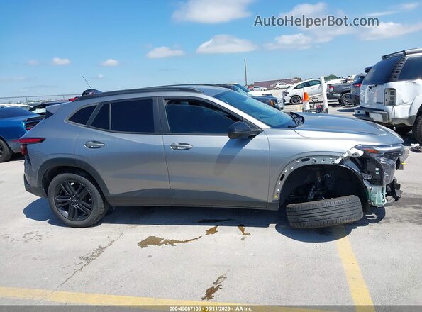 KL77LKE22RC032081 2024 CHEVROLET TRAX Gray სალონის 360-გრადუსიანი ხედი