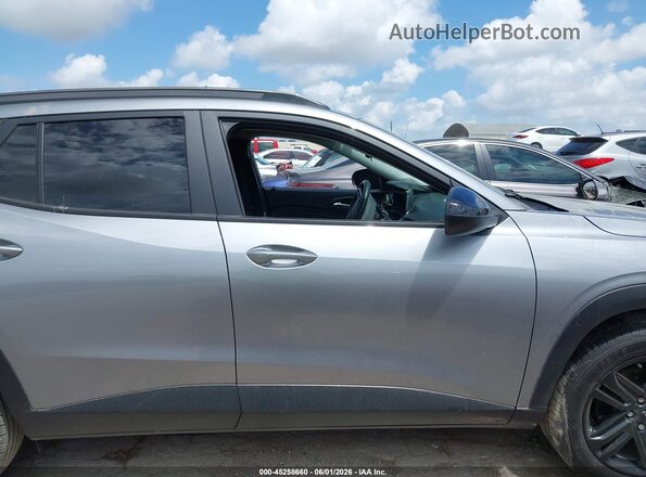 KL77LKE26RC217511 2024 CHEVROLET TRAX Silver უკანა სალონის ხედი