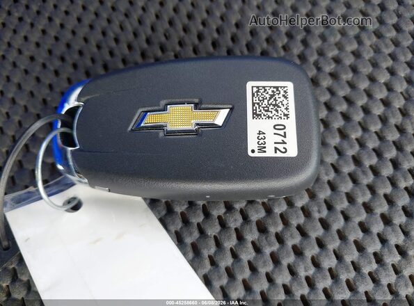KL77LKE26RC217511 2024 CHEVROLET TRAX Silver წინა პანელის ხედი
