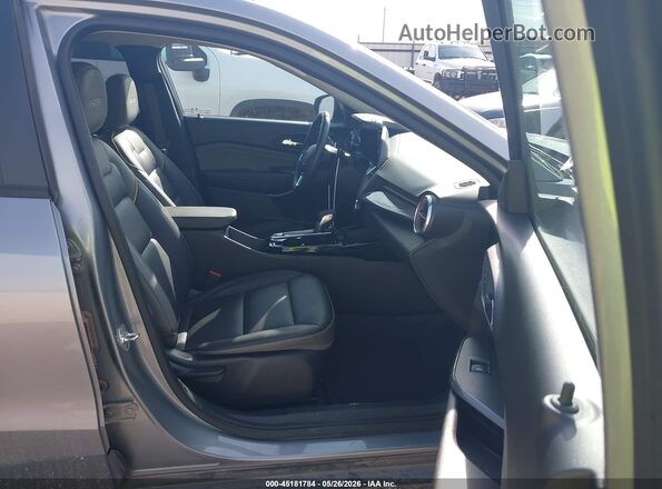 KL77LKEP0SC123464 2025 CHEVROLET TRAX Silver წინა სალონის ხედი