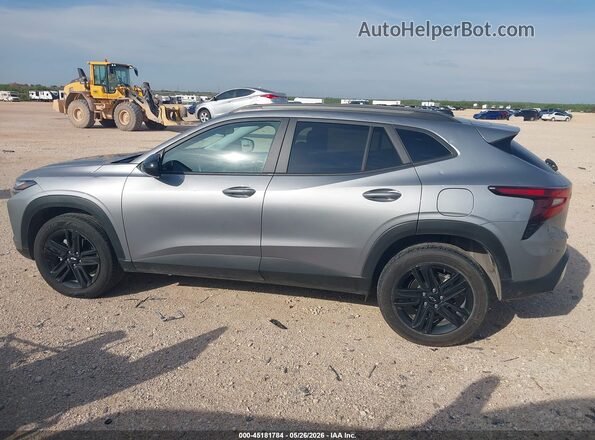 KL77LKEP0SC123464 2025 CHEVROLET TRAX Silver სალონის 360-გრადუსიანი ხედი