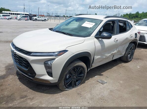 KL77LKEP0TC104513 2026 CHEVROLET TRAX Cream Առջևի ձախ երեք քառորդ տեսարան