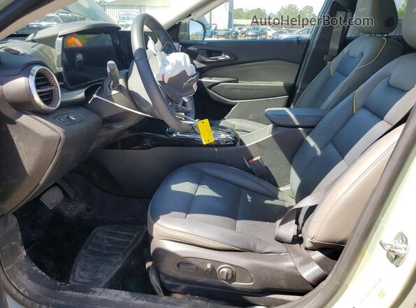 KL77LKEP1SC170342 2025 CHEVROLET TRAX Green Front interior view