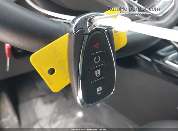 KL77LKEP3SC247406 2025 CHEVROLET TRAX White Widok deski rozdzielczej